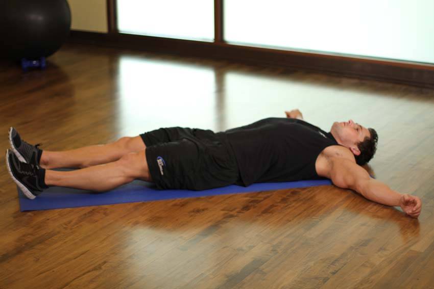 Knee Across The Body — start
