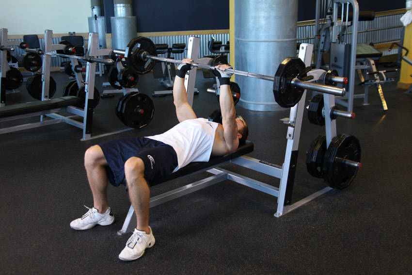 Close-Grip Barbell Bench Press — end