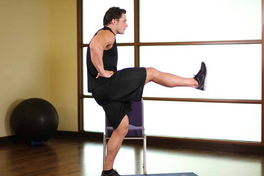 Front Leg Raises — start