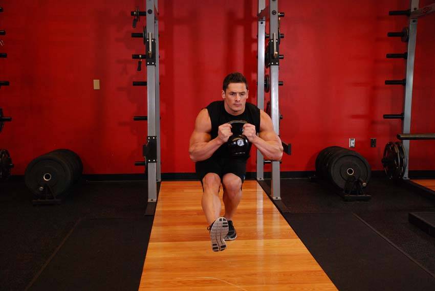 Kettlebell Pistol Squat — end