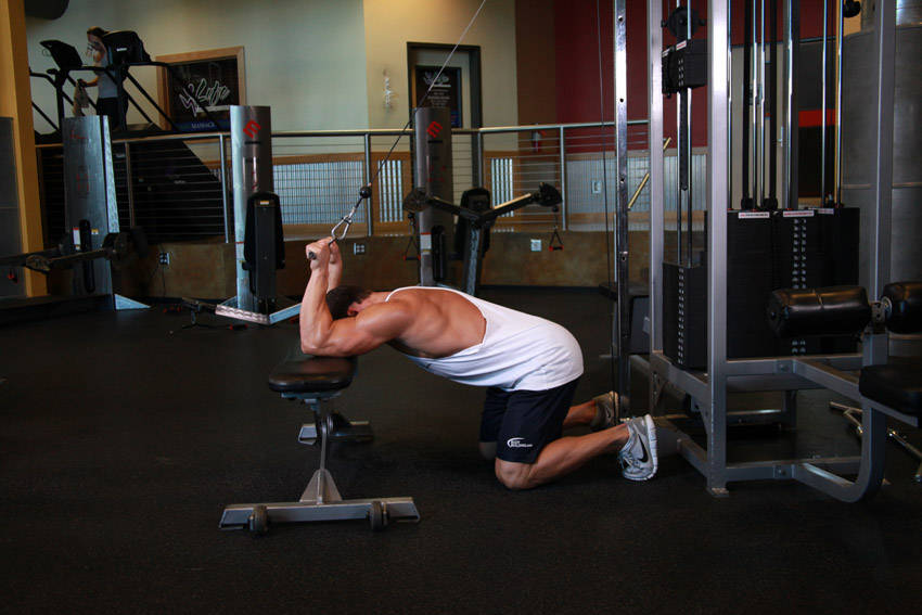 Kneeling Cable Triceps Extension — start